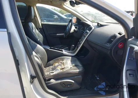 2010 Volvo Xc60 T6/T6 R-Design from USA, damaged, VIN YV4992DZ7A2124528